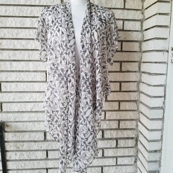 hinge Tops - hinge silk blouse XS used